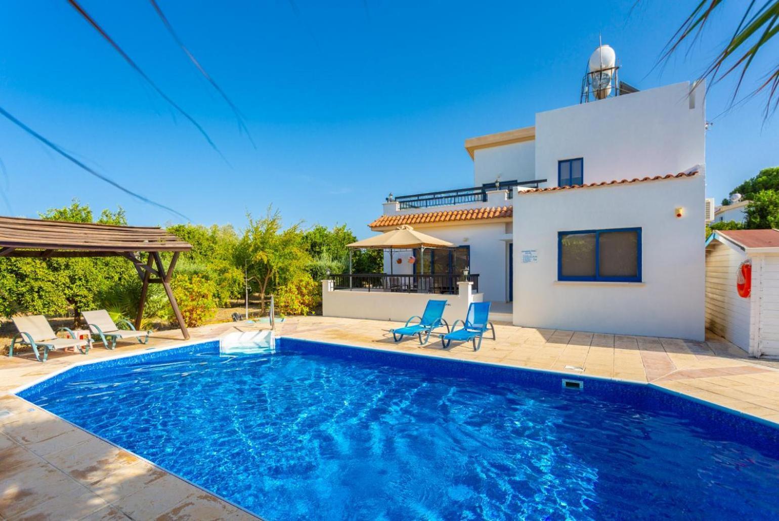 Villa Charoula Pente *